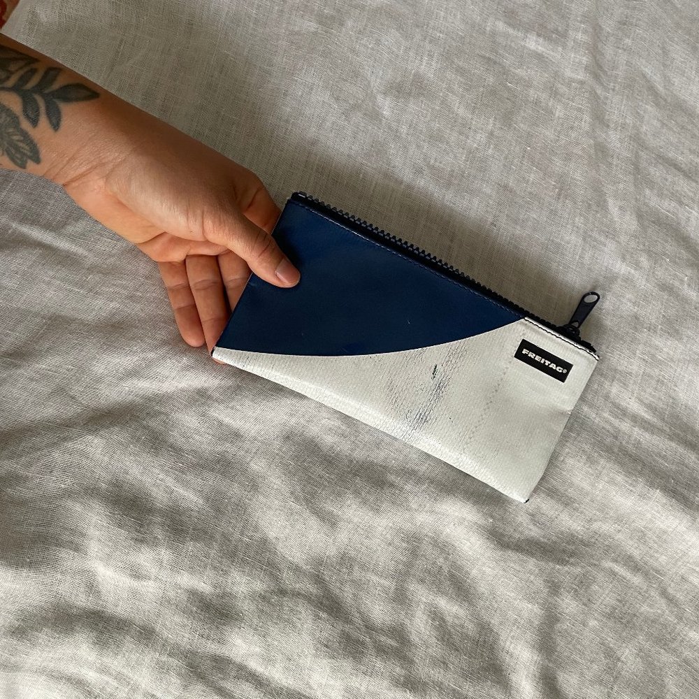 Freitag - F06 Serena Pouch, Extra Small